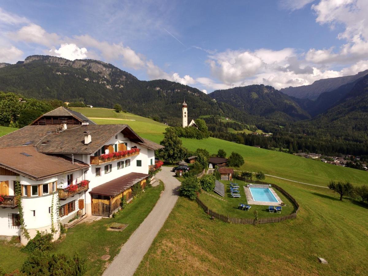 Garni Zatzerhof Hotel Castelrotto Luaran gambar